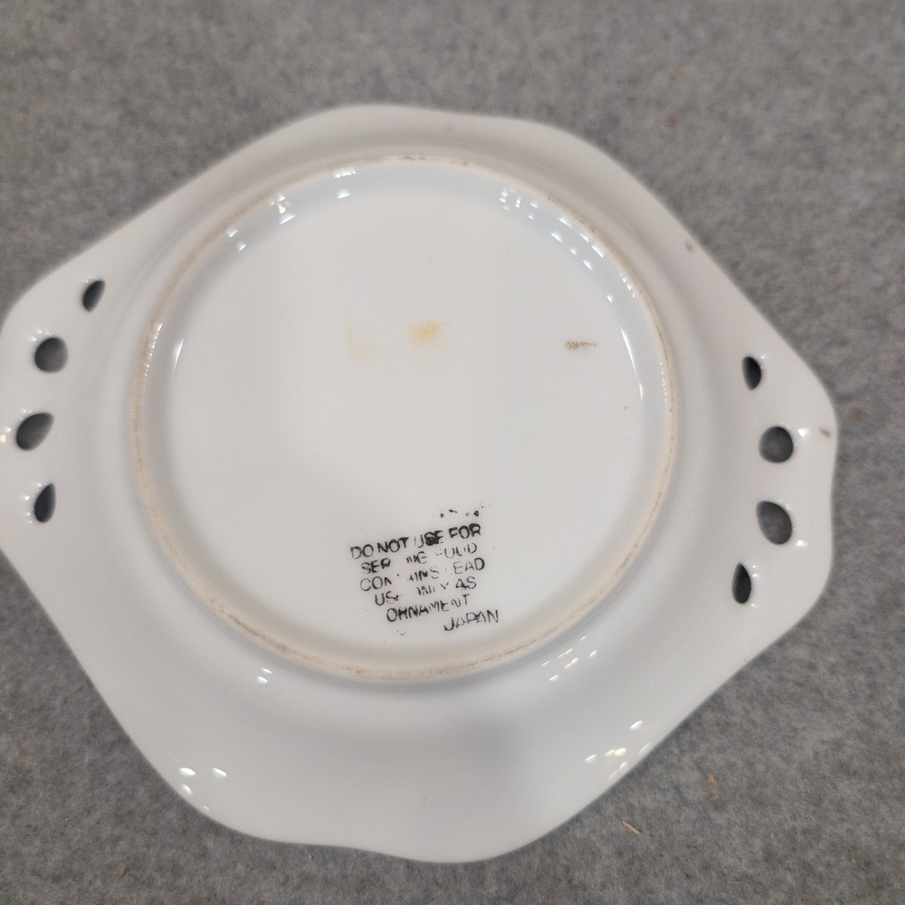 Vintage California Souvenir Dish Scalloped Gold Trim Japan Landmarks NA308 - Picture 2 of 4